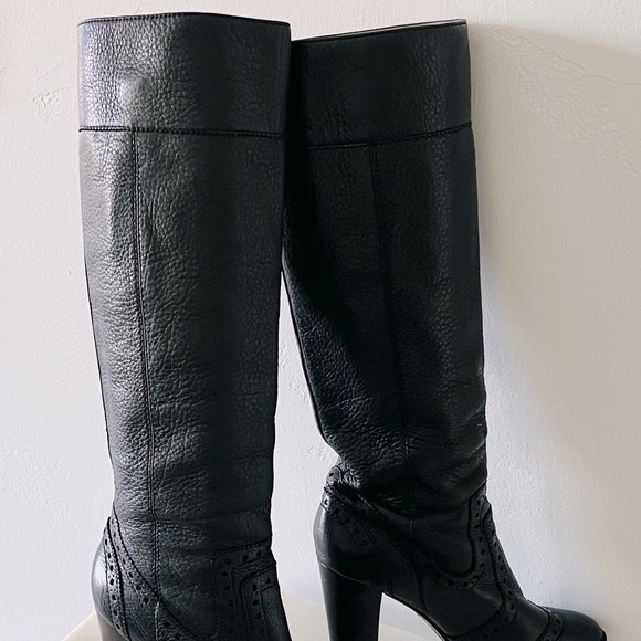 Gorgeous! MICHAEL KORS BOOTS pre owned, great condition, leather - Picture 3 of 7